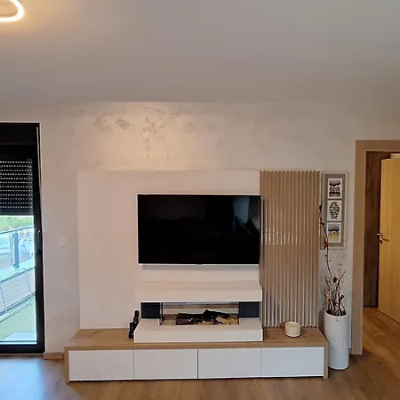 Zelena Laguna Apartment